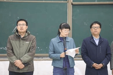 说明: D:\新闻稿件\新生见面会\IMG_1534.JPG